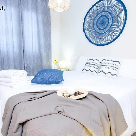 Lägenhet Apartamento Con Excelente Conexion & Garaje *