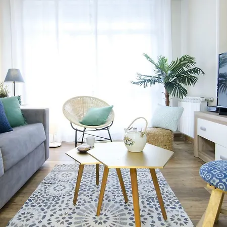 Apartamento Con Excelente Conexion & Garaje Lägenhet